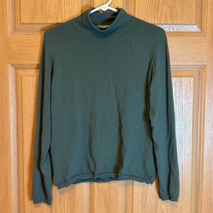 Eddie Bauer Men's Dark Green Turtleneck Sweater